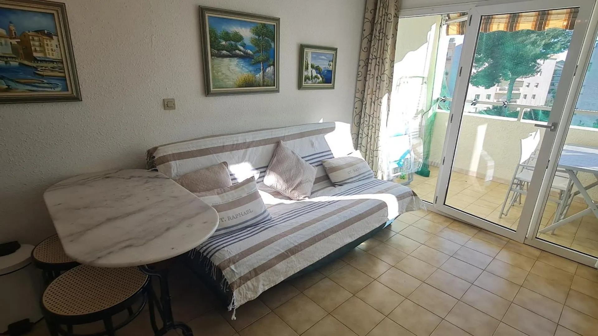 Appartement 2P Avec Balcon, Piscine Et Parking Proche Centre De Sainte-Maxime - Fr-1-780-40