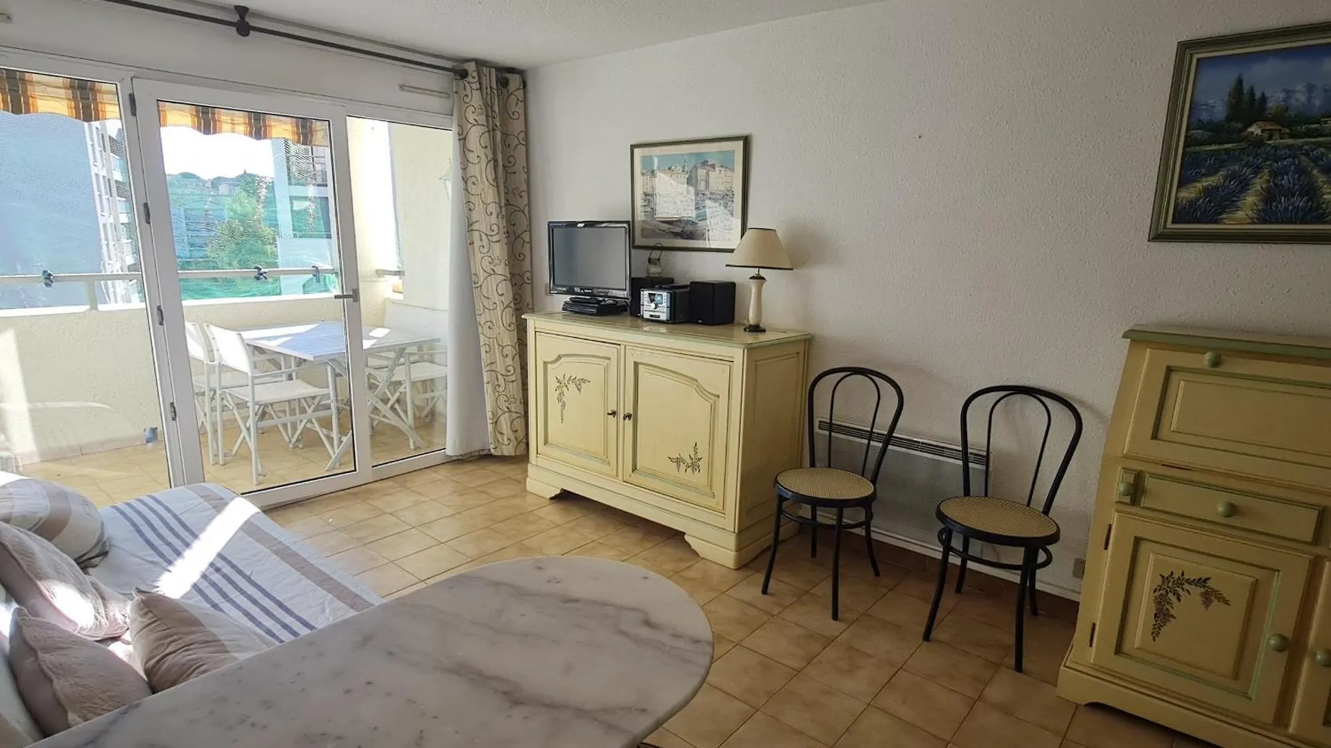 Appartement 2P Avec Balcon, Piscine Et Parking Proche Centre De Sainte-Maxime - Fr-1-780-40 France
